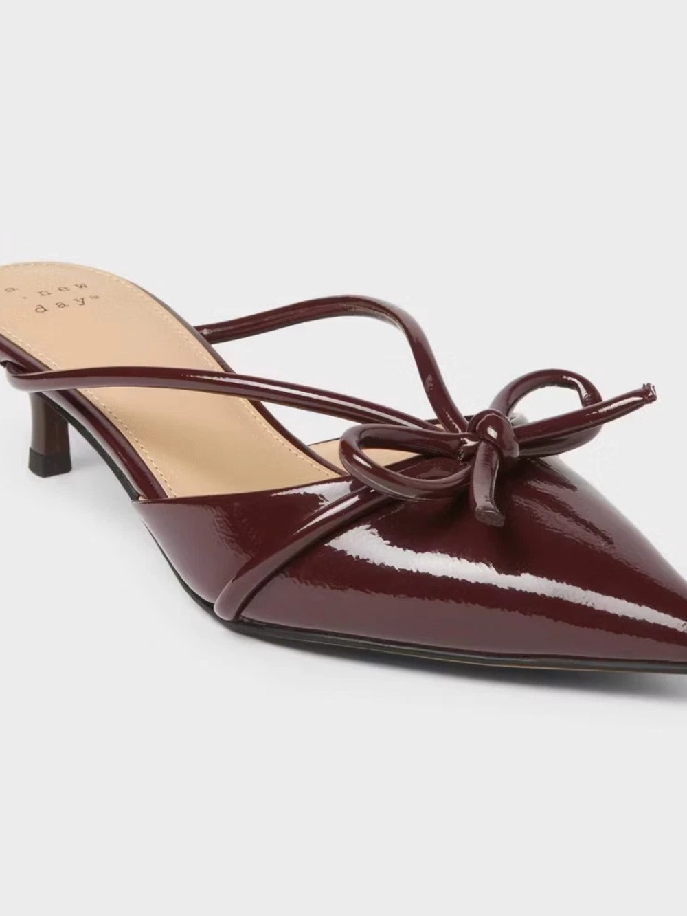 Patent Pointed-Toe Bow Kitten Heel Mule - Burgundy